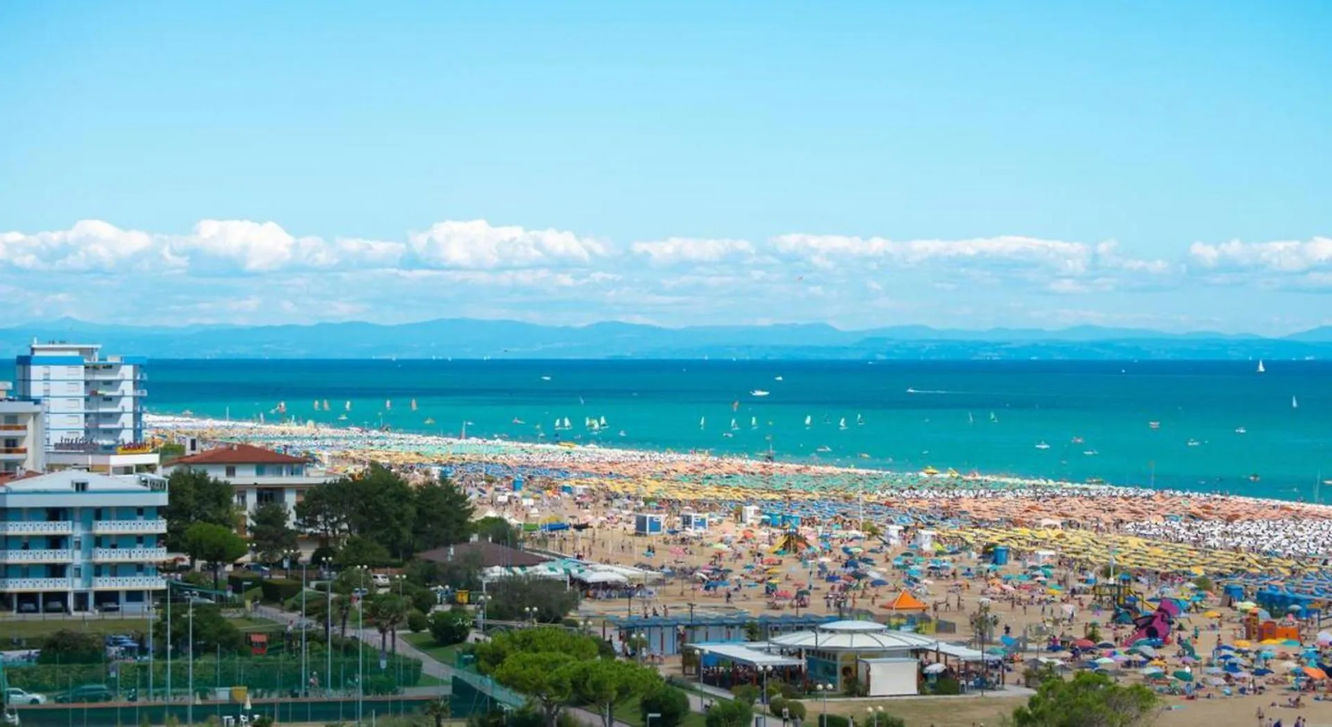 Flat In A Building Surrounded By A Garden Apartment Bibione