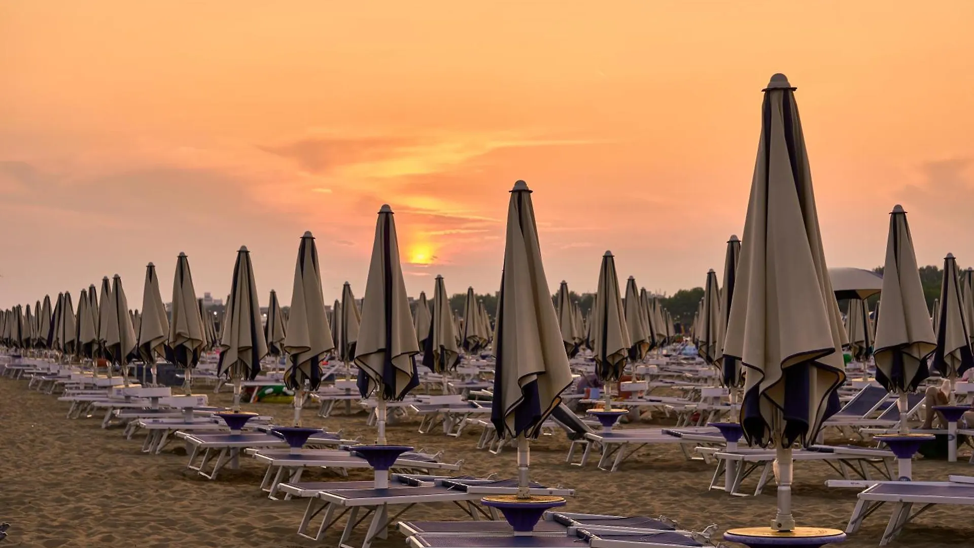Flat In A Building Surrounded By A Garden Apartment Bibione Italy