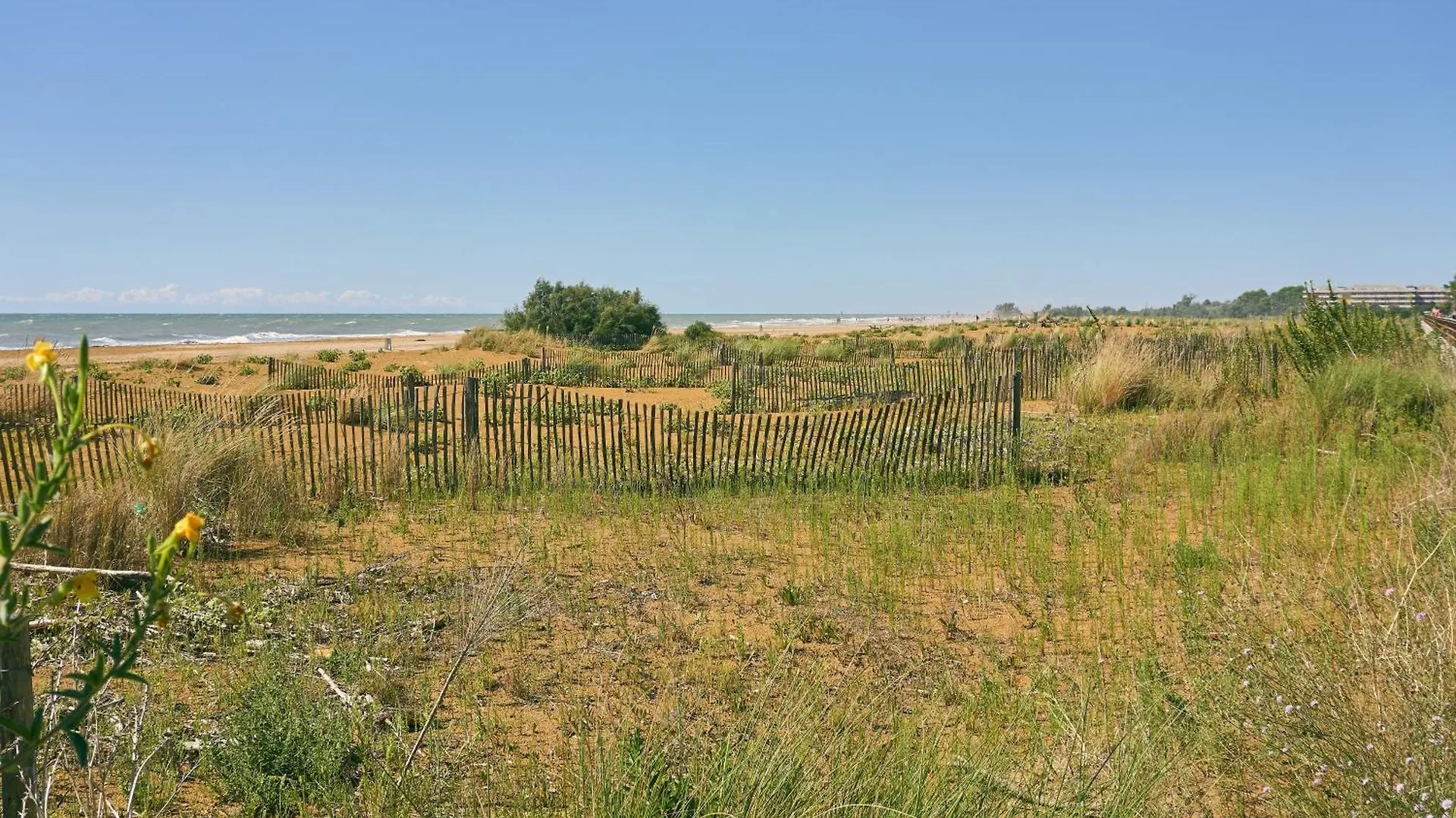 Flat In A Building Surrounded By A Garden Apartment Bibione