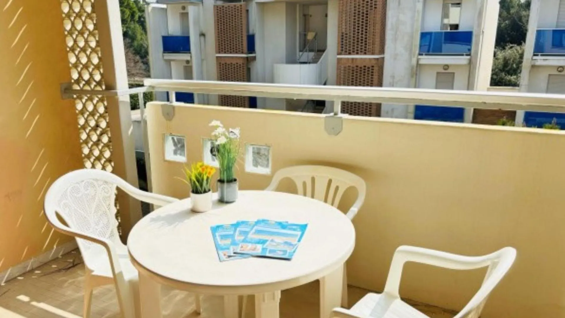 Flat In A Building Surrounded By A Garden Apartment Bibione