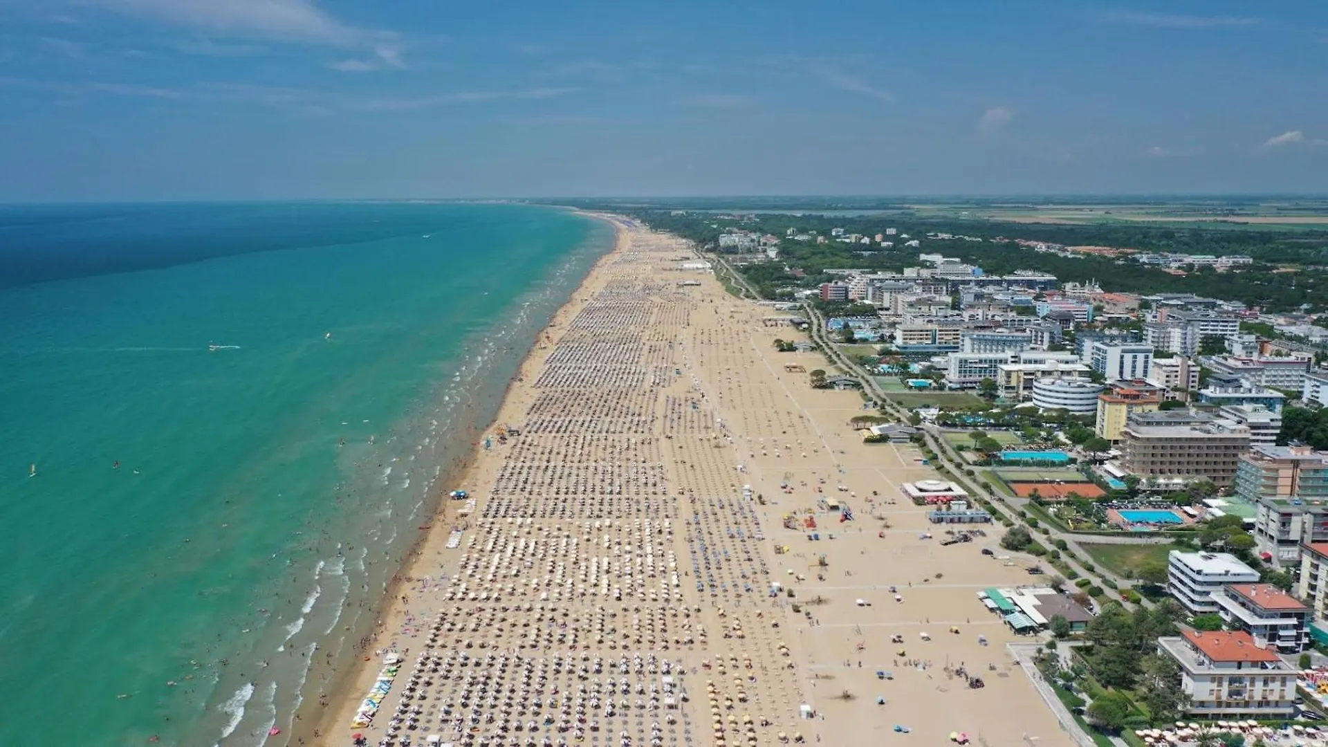Flat In A Building Surrounded By A Garden Daire Bibione 0*,  İtalya